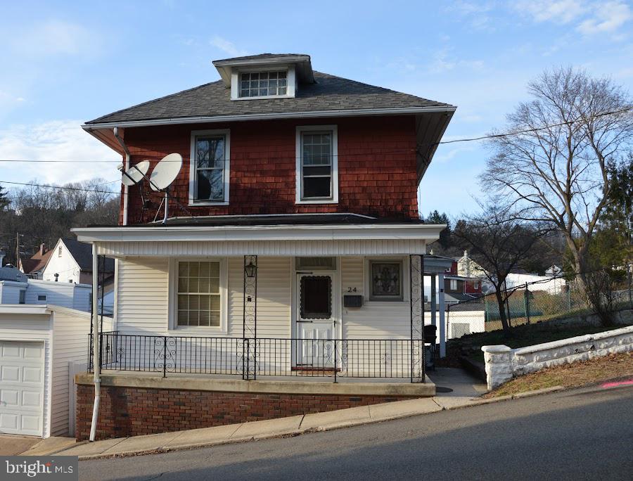 24 North Street, Port Carbon