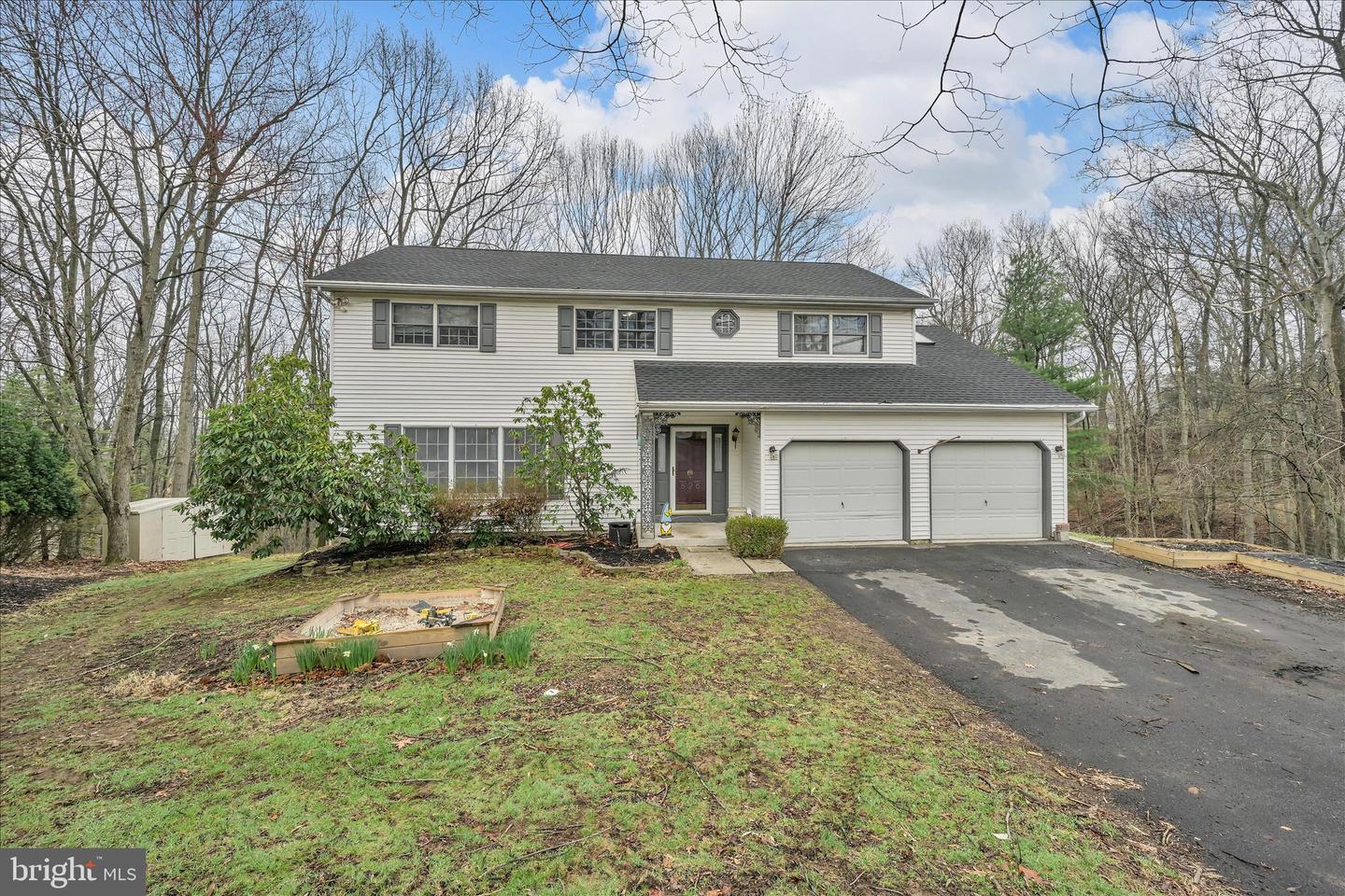 826 Pinewood Drive, Pottsville