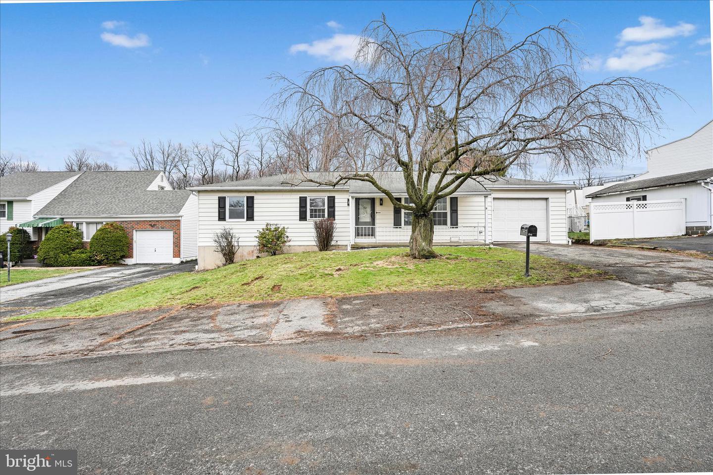 555 S Garfield Avenue, Frackville