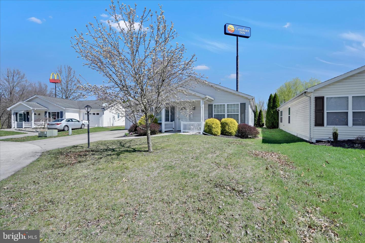855 Trestle Court, Pine Grove