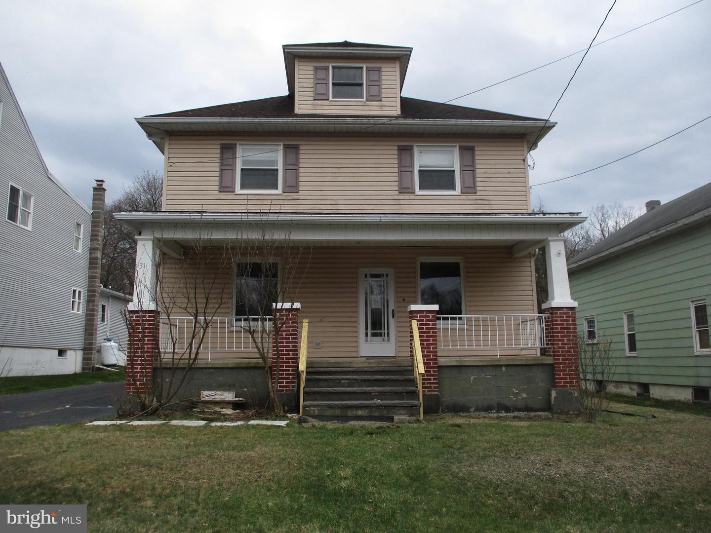 31 Village Road, Lost Creek