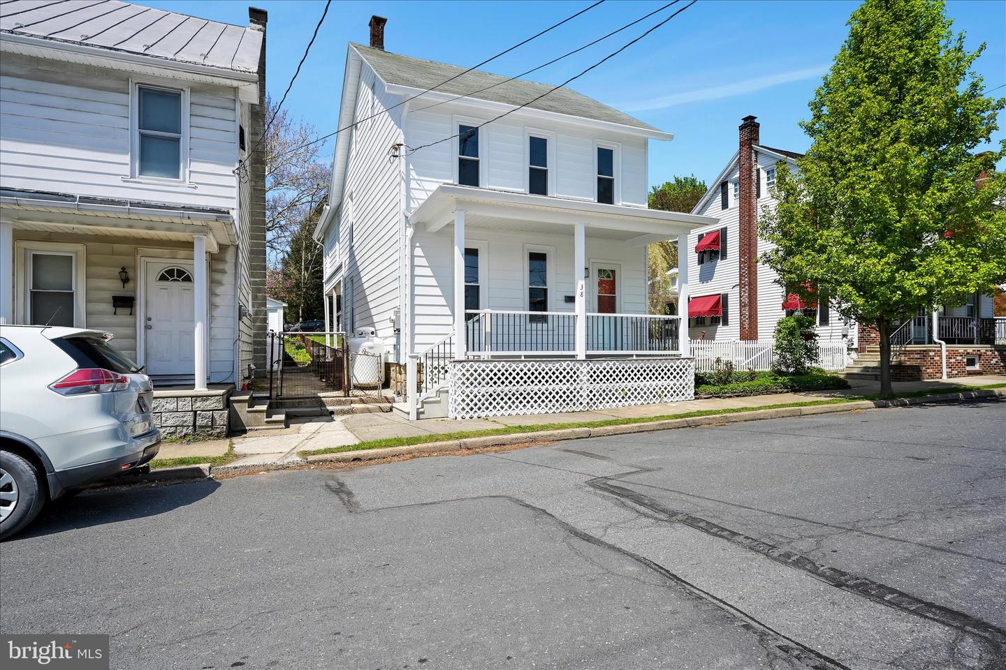 38 Mifflin Street, Pine Grove
