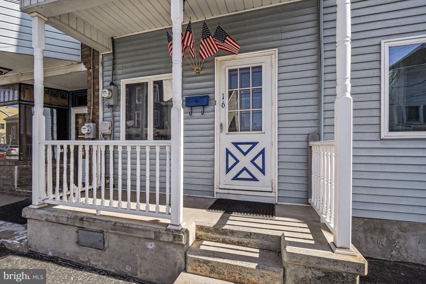 16 E Pine Street, Mahanoy City