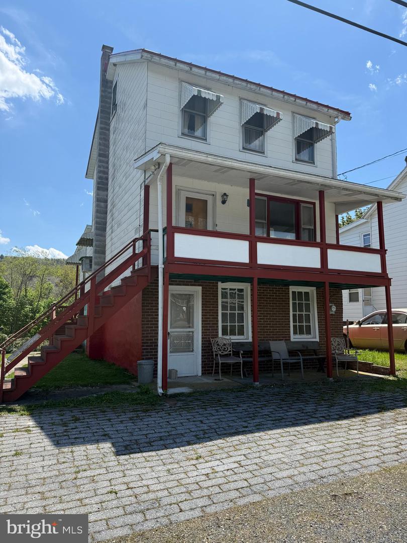 596 Old 209 Road