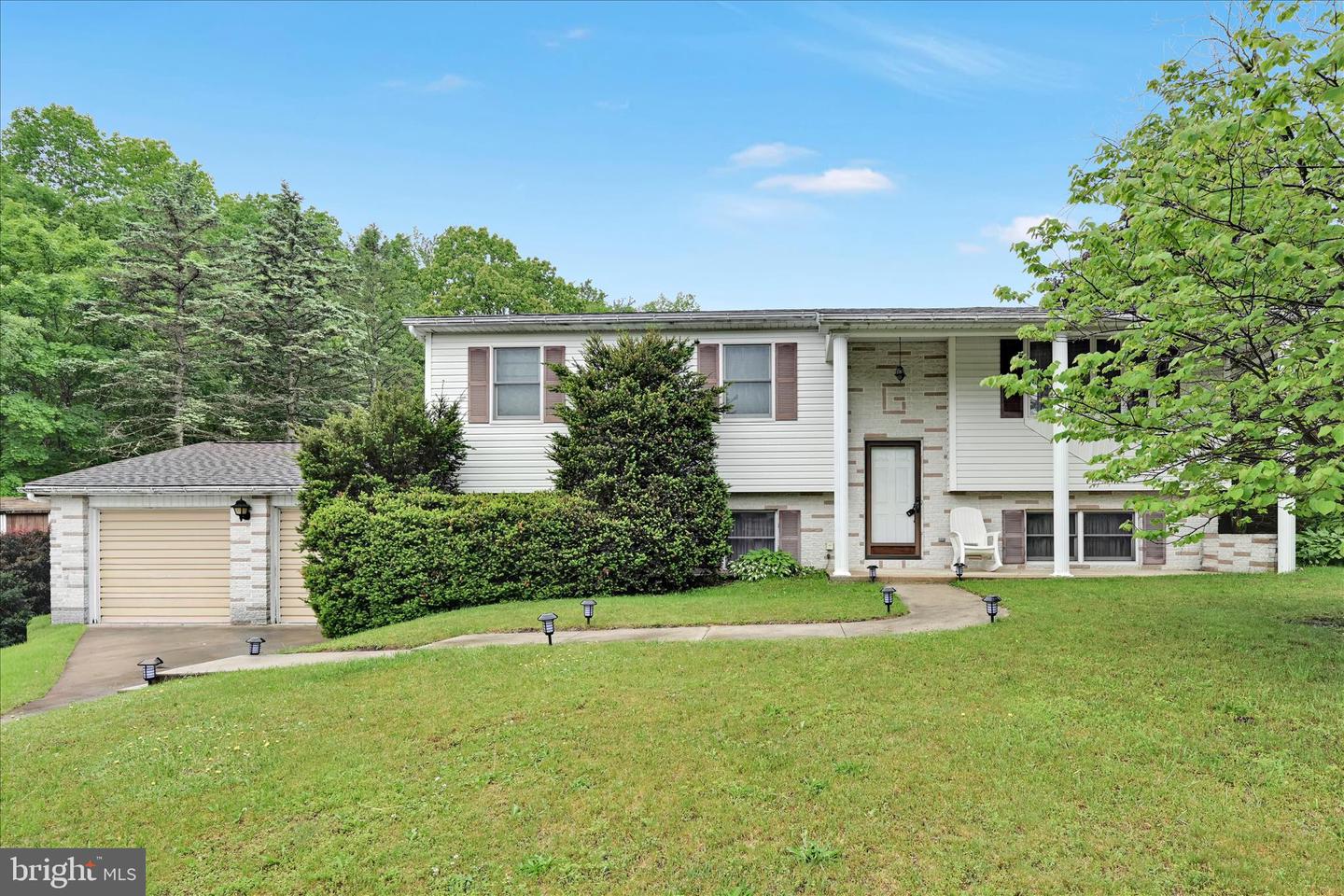 2001 Chestnut Street, Pottsville