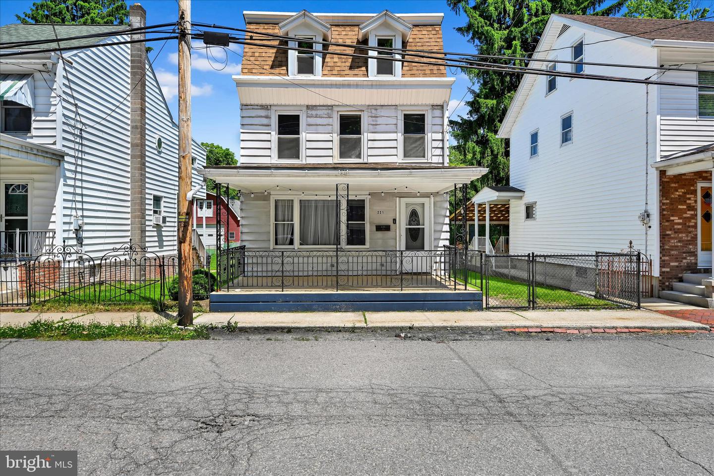 221 S Delaware Avenue, Minersville