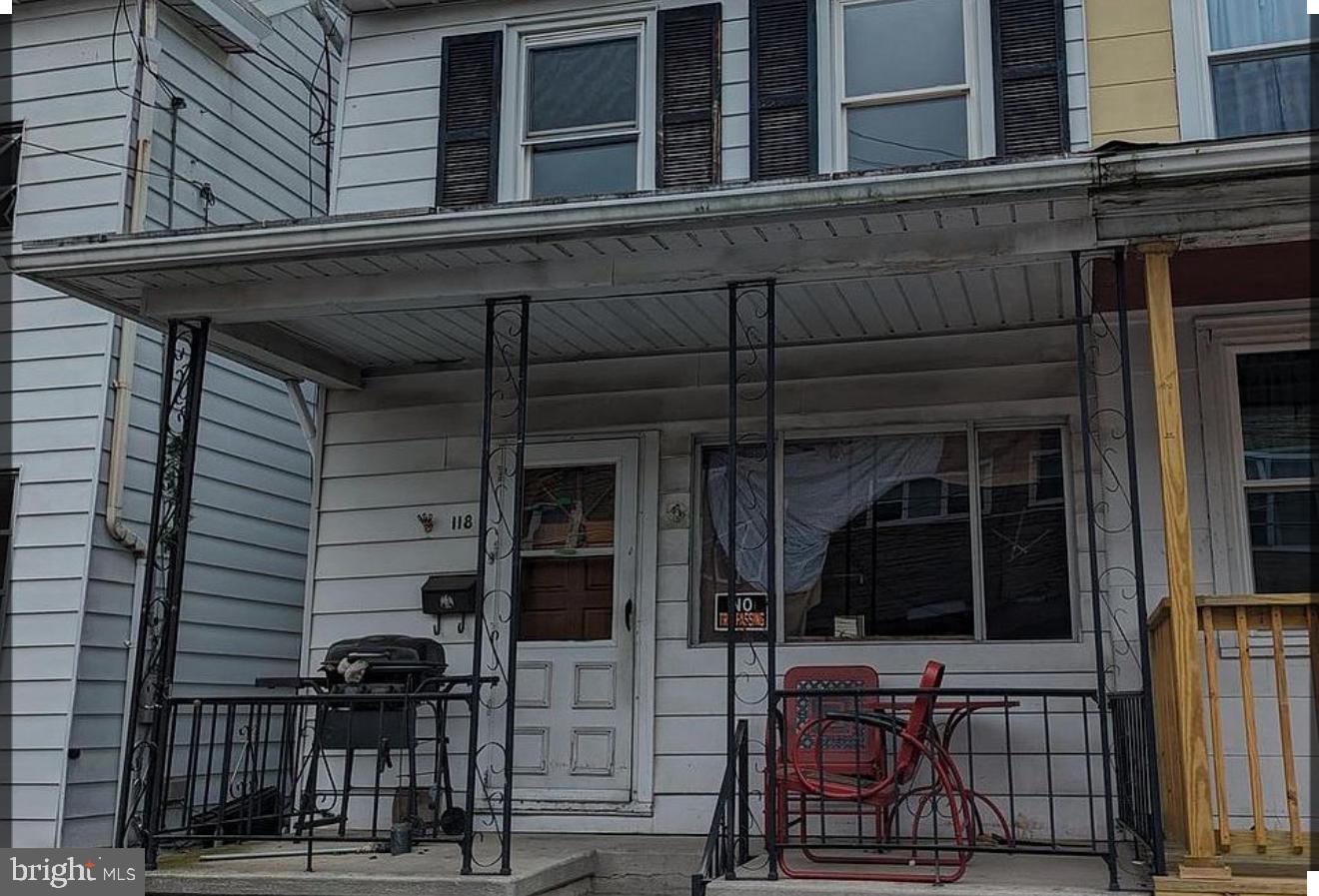 118 E Patterson St