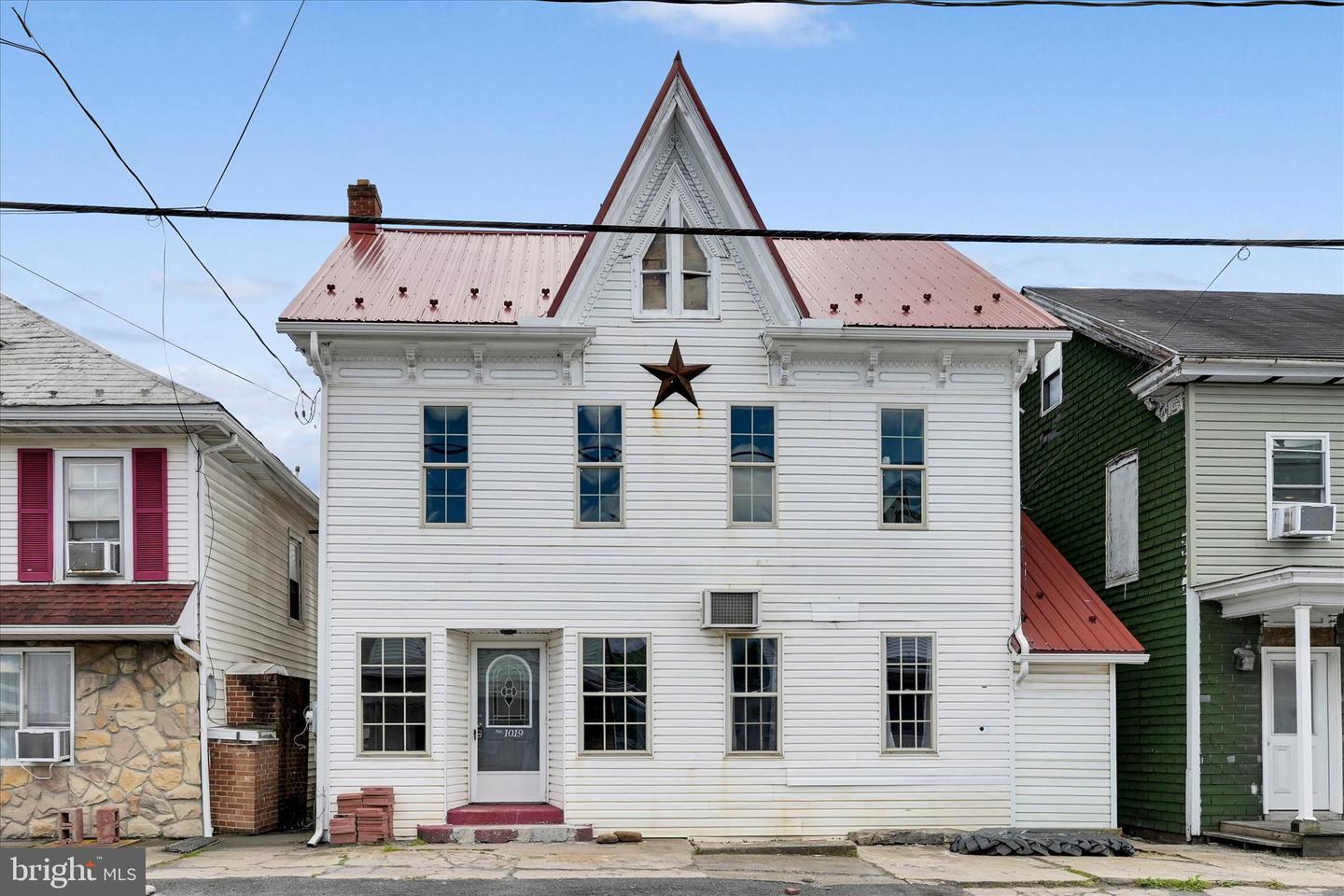 1019 W Main Street