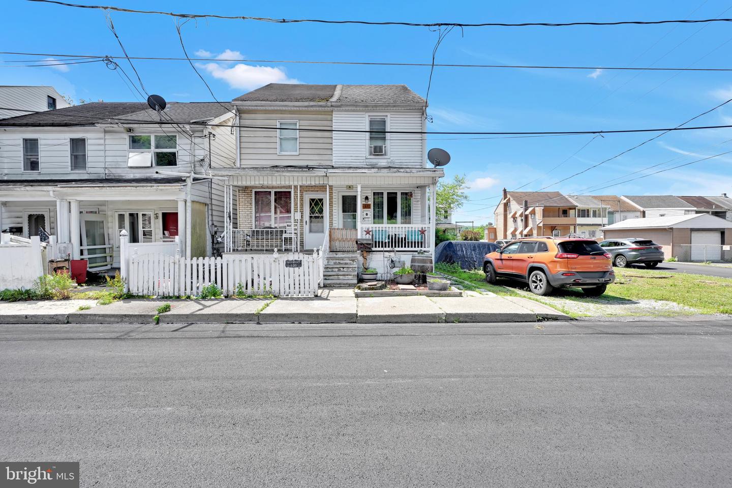 532 W Washington Street