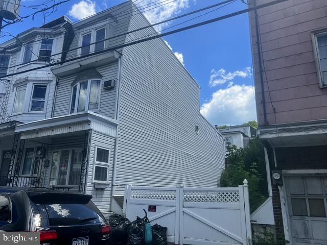 324 E Pine Street