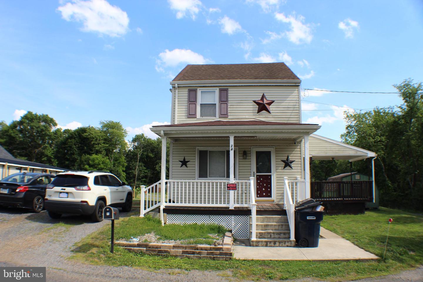 24 S School Row Street