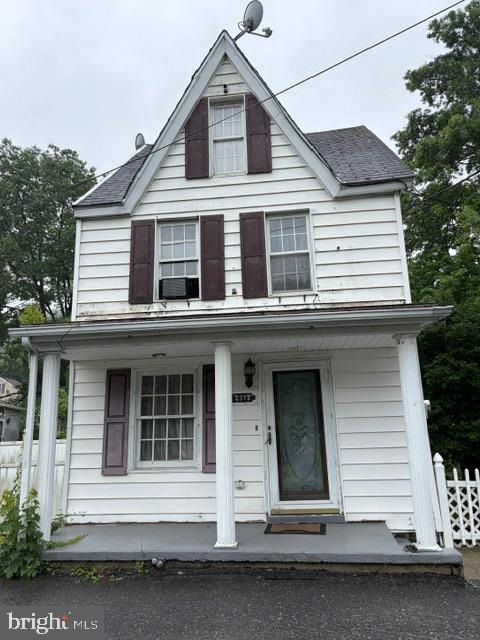 2312 Water Street, Mahanoy Plane