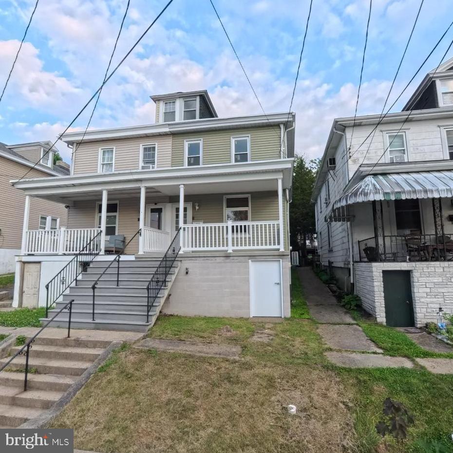 2149 W Norwegian Street
