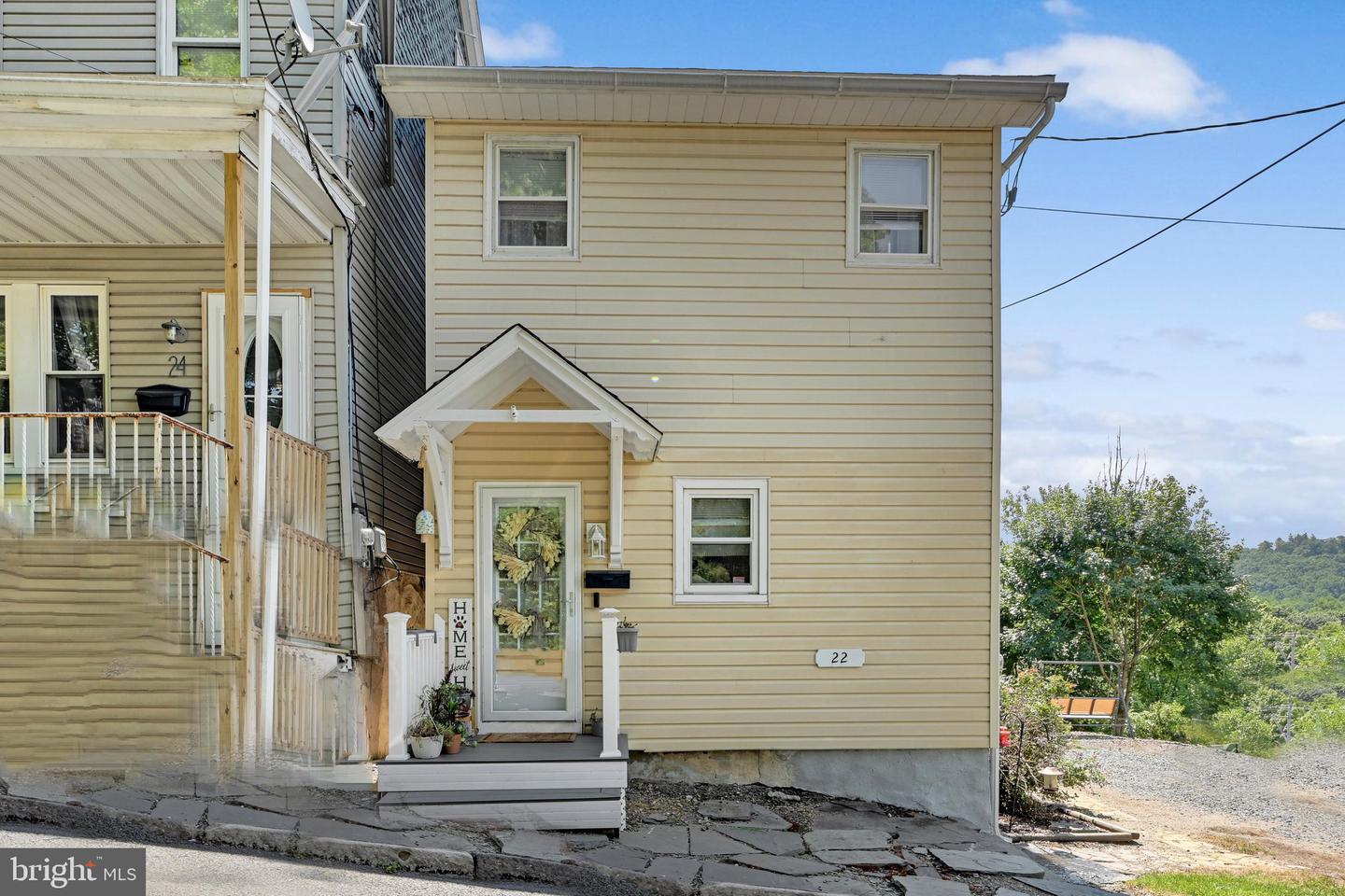 22 E Penn Street