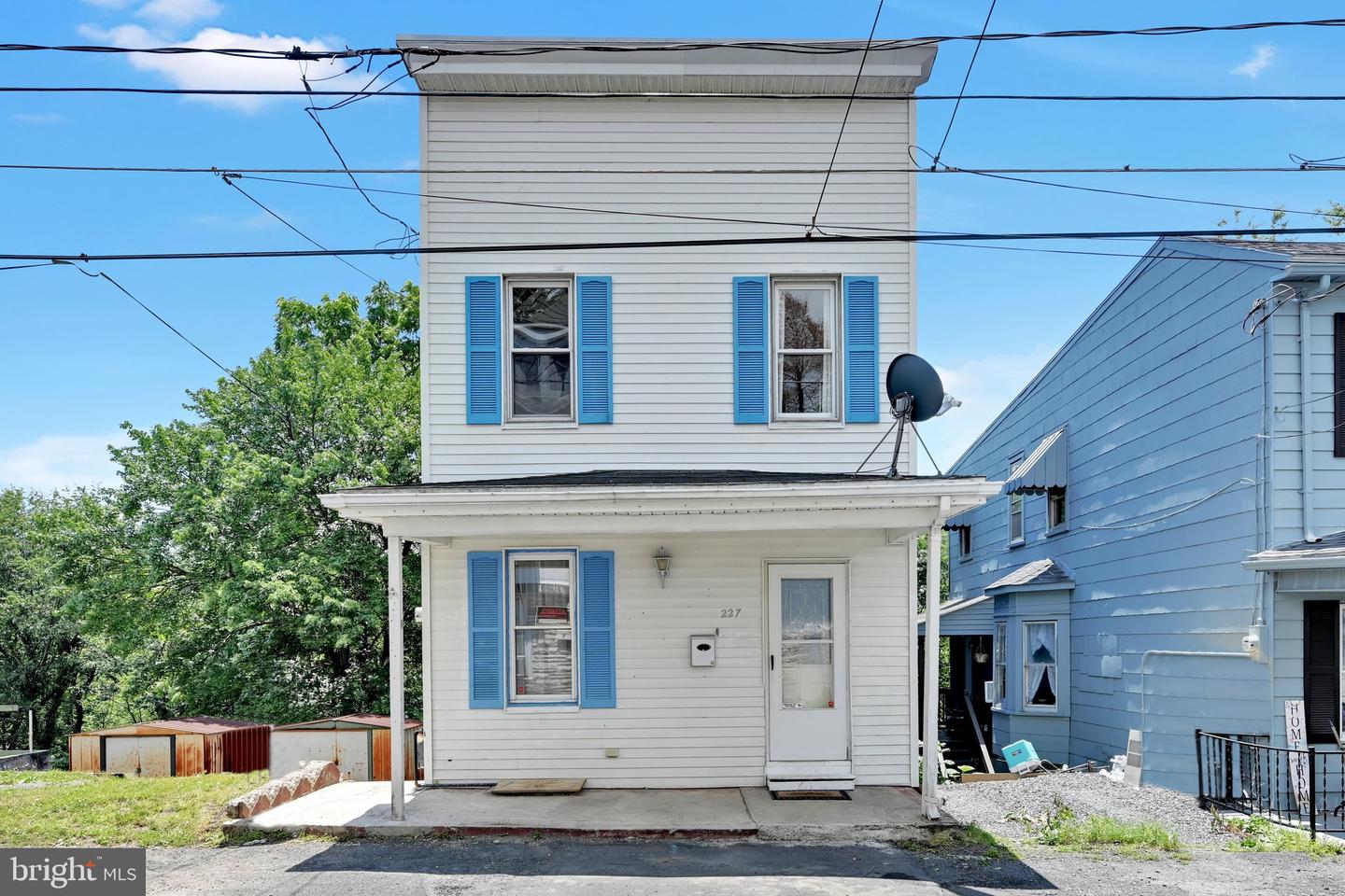 227 Wallace St