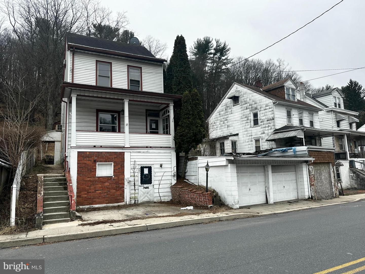 531 Peacock Street