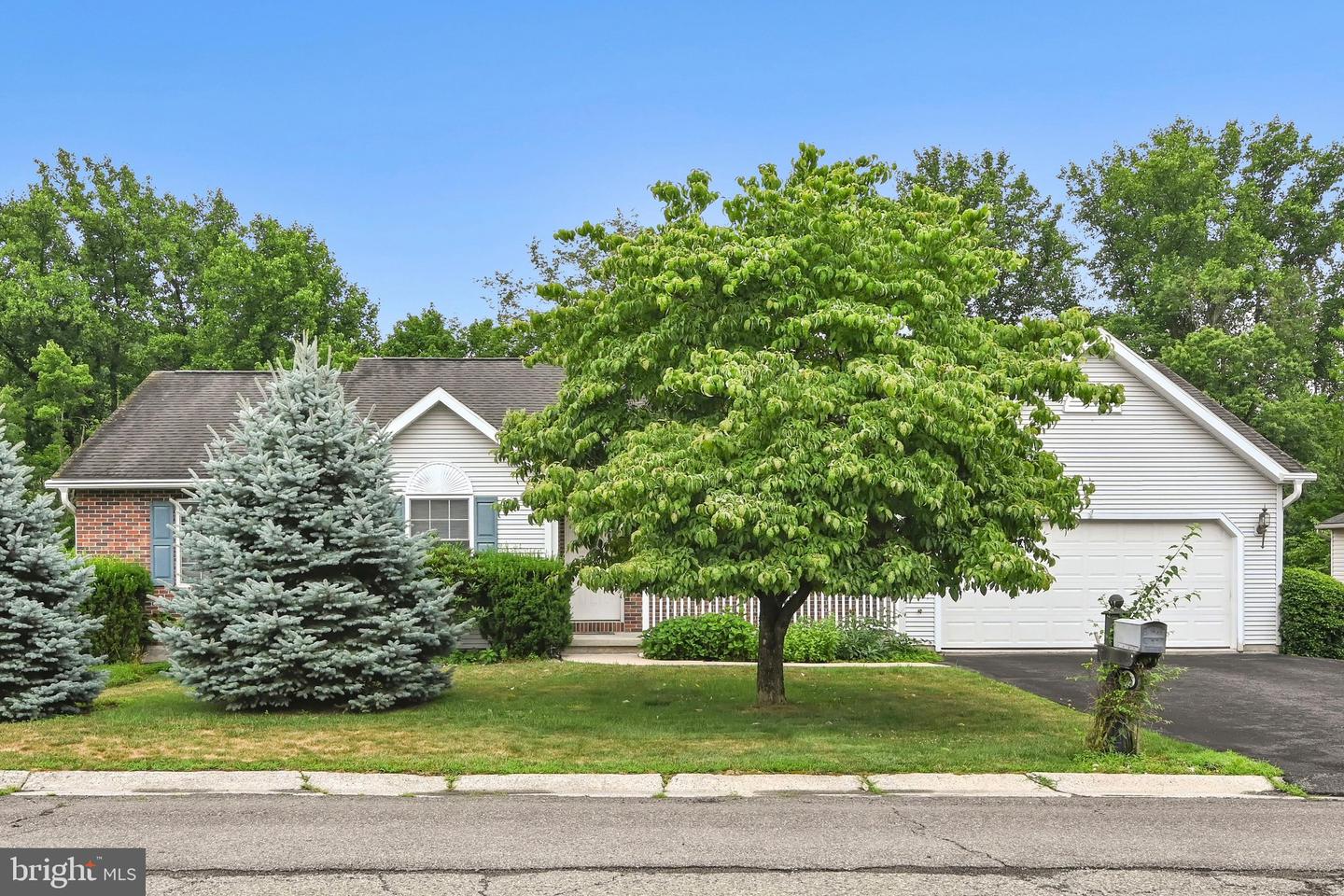 266 Forest Road