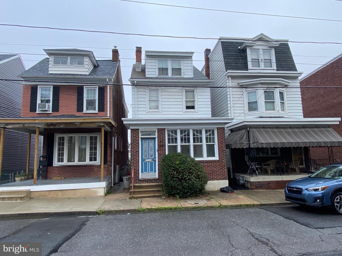 1918 W Norwegian Street