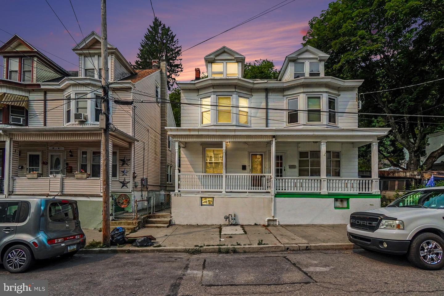 835 W Water Street