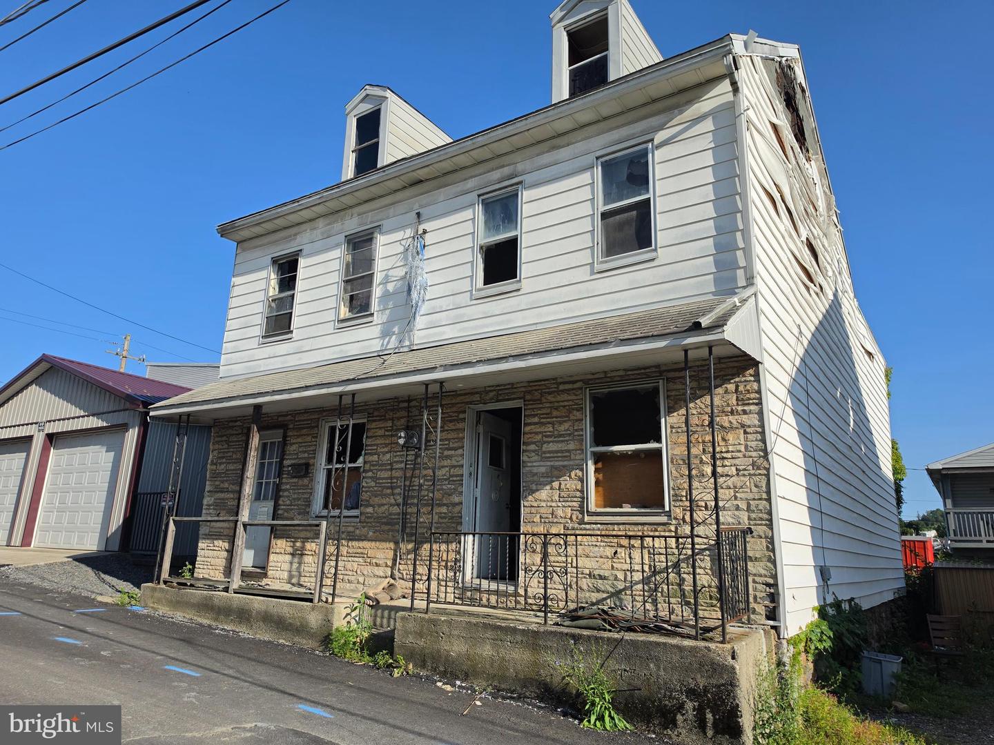 516 W Arlington Street