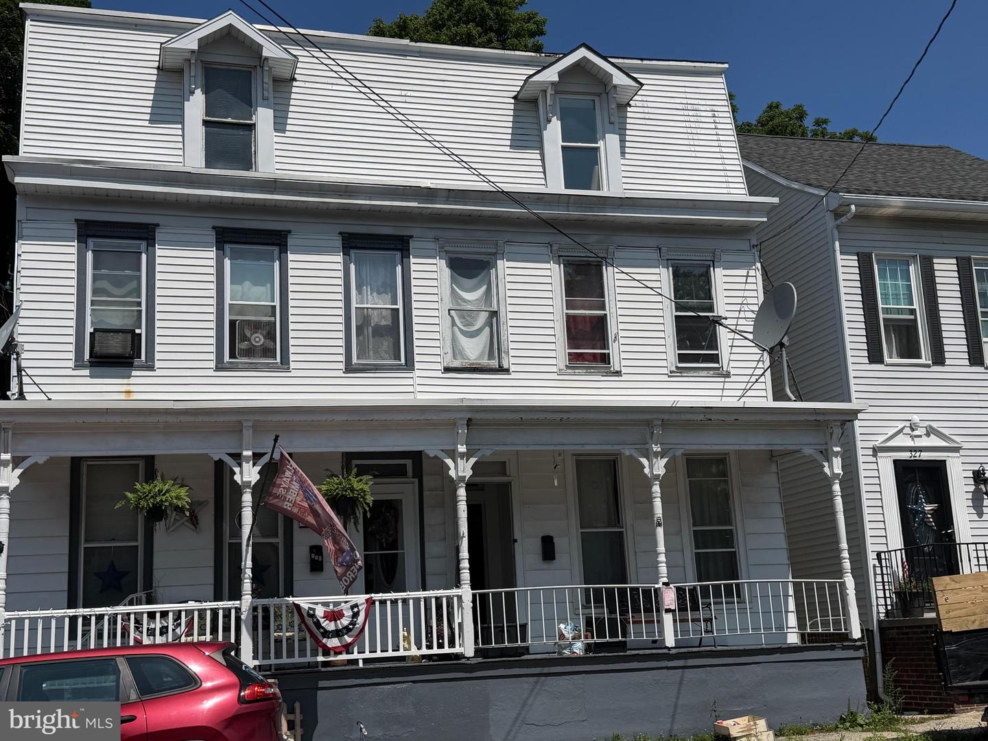 325 W Coal Street