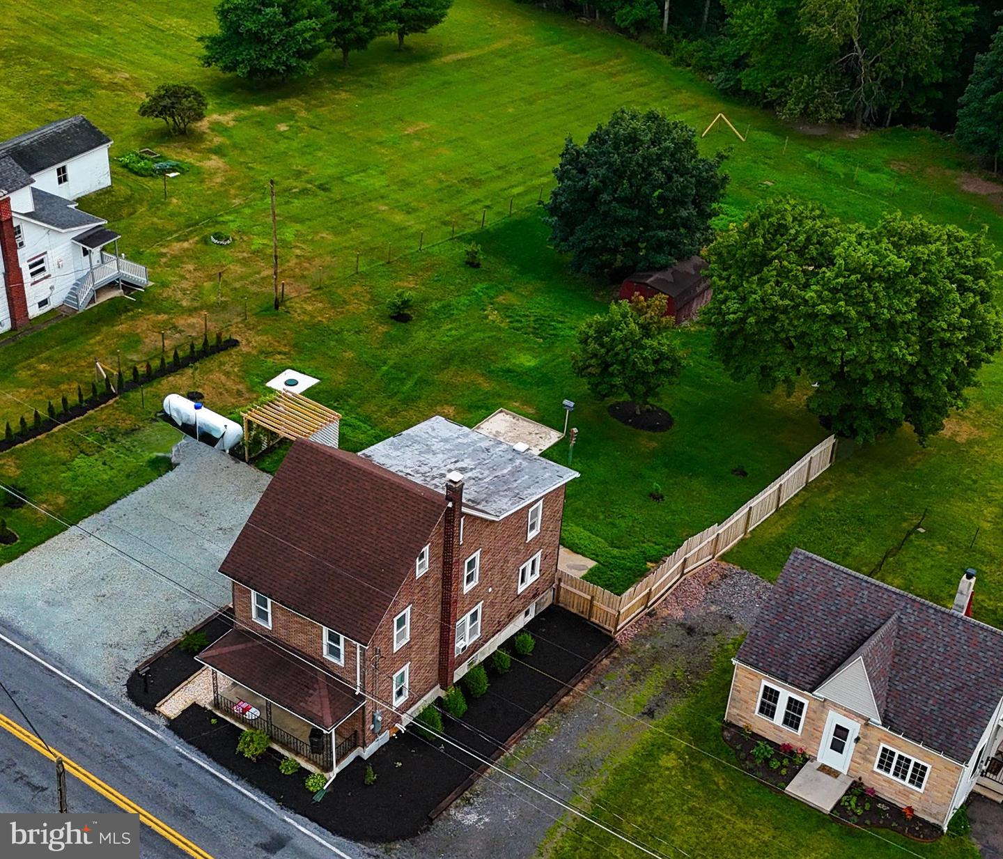 32 Ben Titus Road
