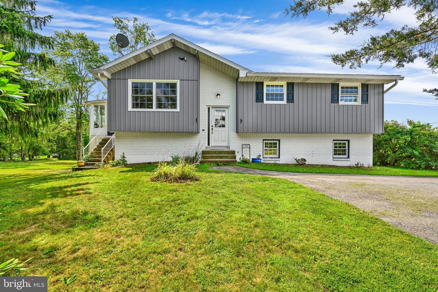 1208 Chestnut Road
