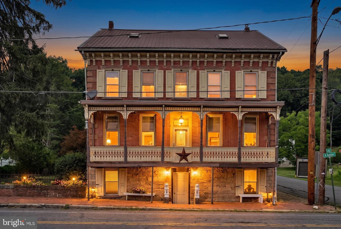 125 E Center Street