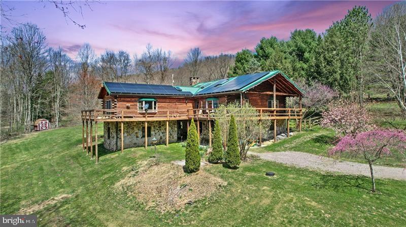 2095 Humbert Road, Confluence