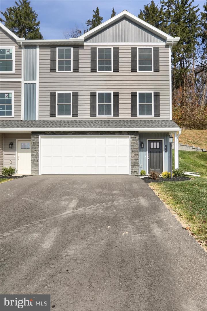 84 Limerick Lane, Selinsgrove