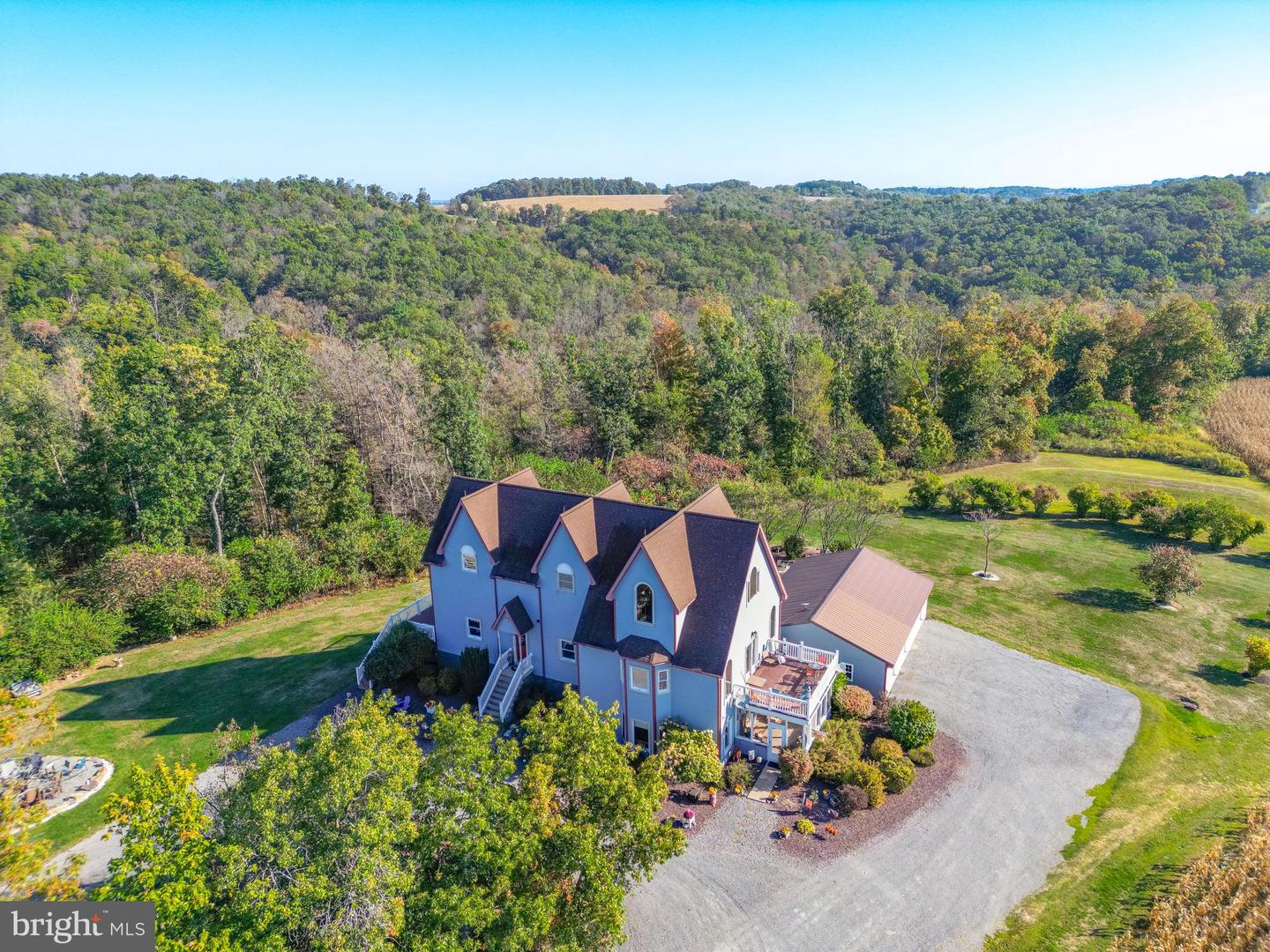 139 Rainbow Drive, Middleburg