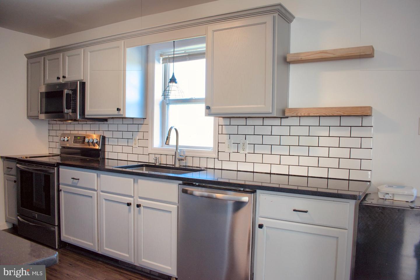 131 Meadow Green Drive, Mifflinburg