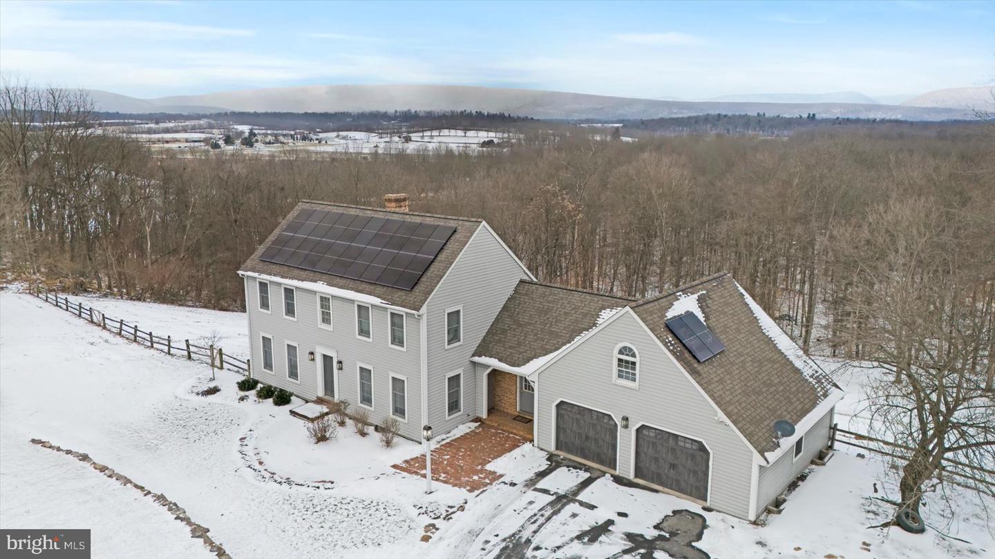 2110 Green Ridge Road, Mifflinburg