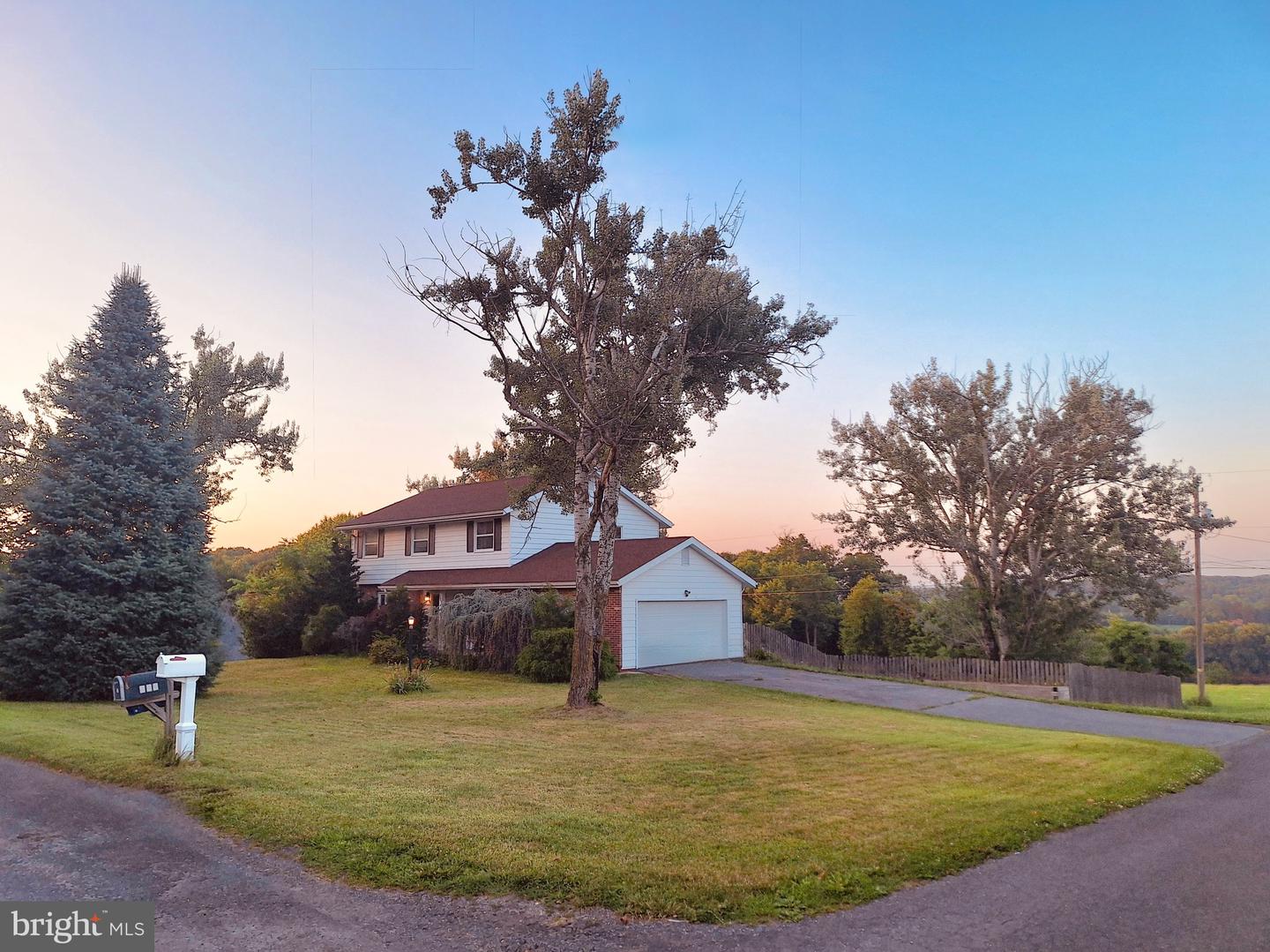283 Skyline Avenue