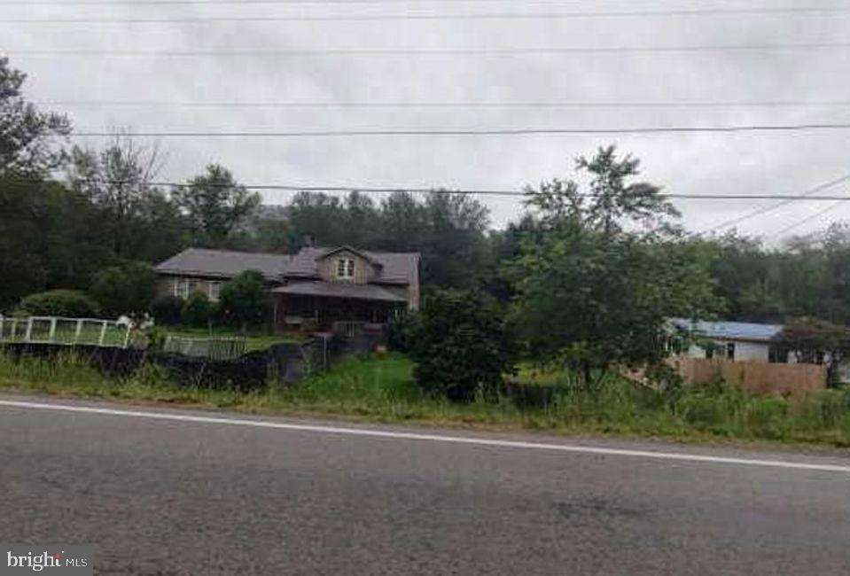 502 Springfield Lane