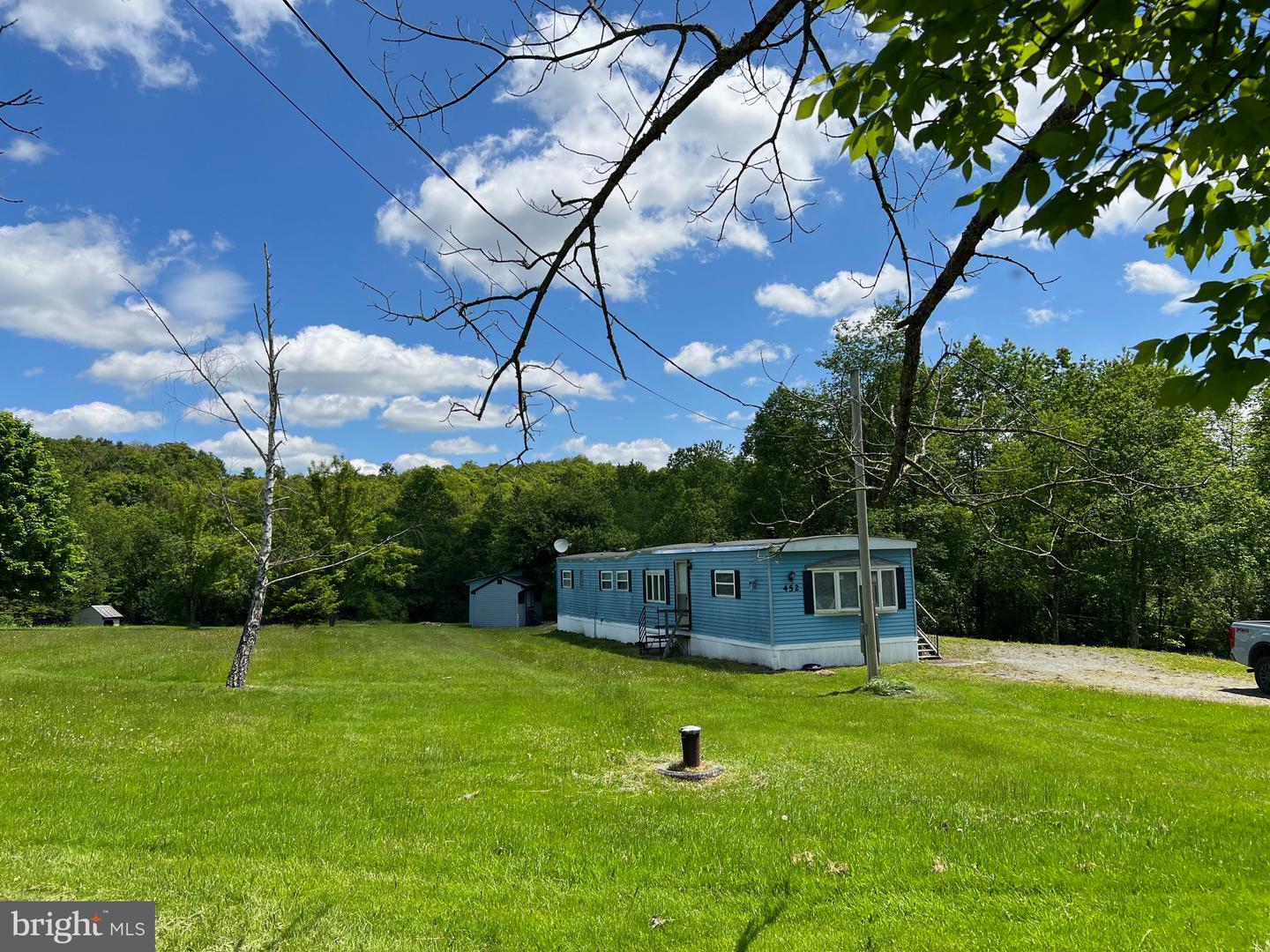 452 Boyds Mills Road, Milanville