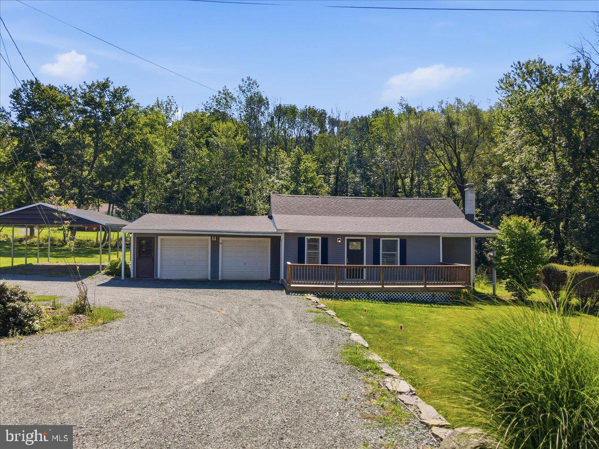 61e Lakeside Drive