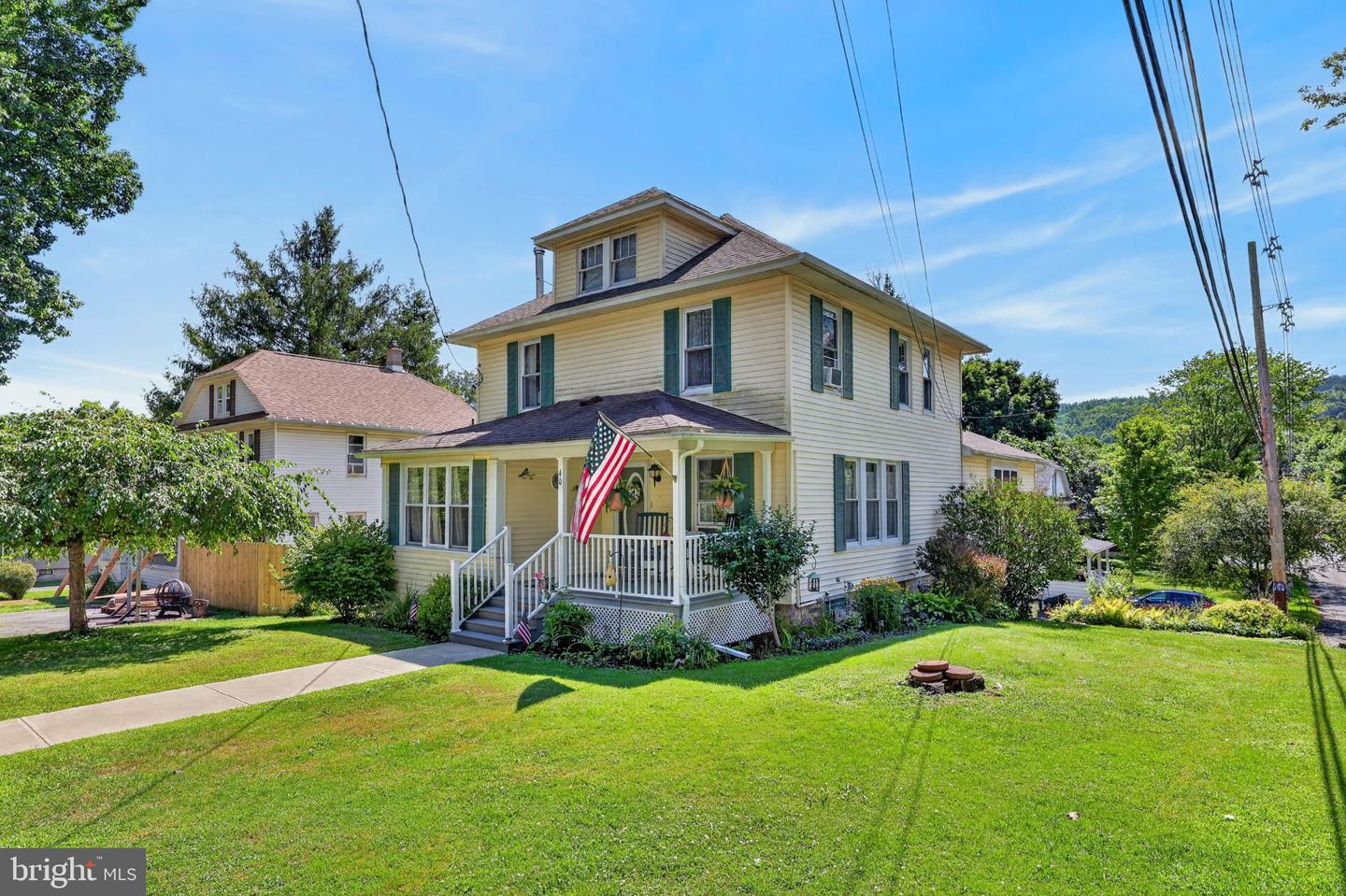 40 Oak Street
