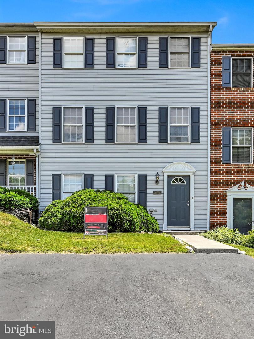 278 Point Circle, York