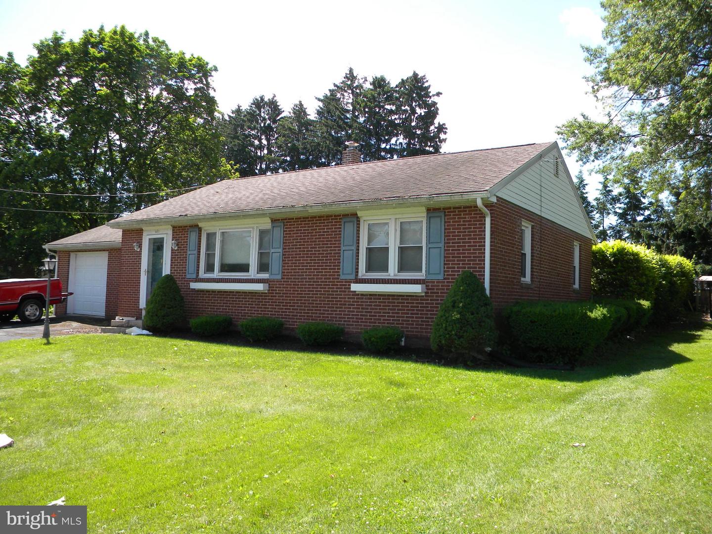405 Mountain Road, Dillsburg