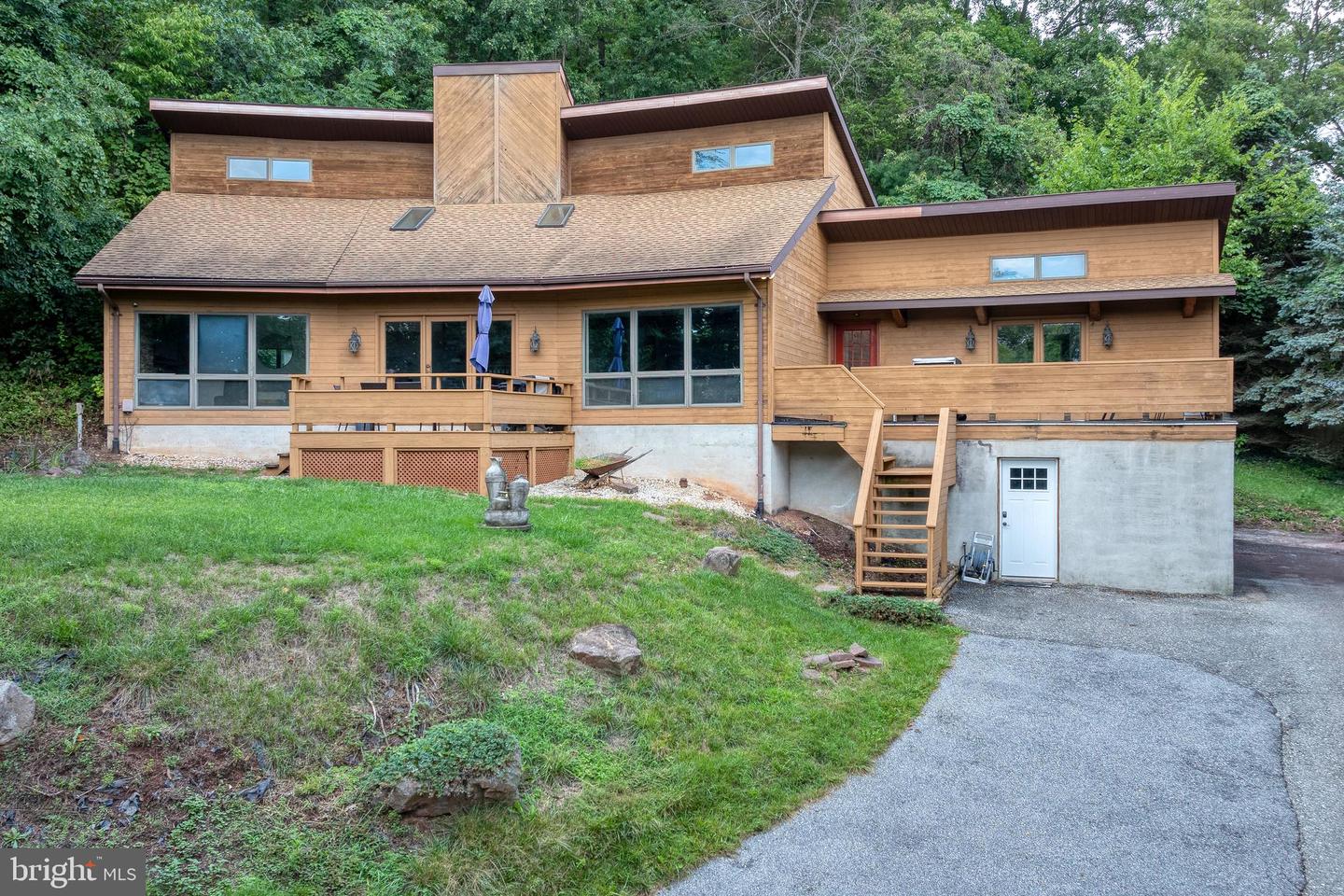5840 Mountain Road, Dover