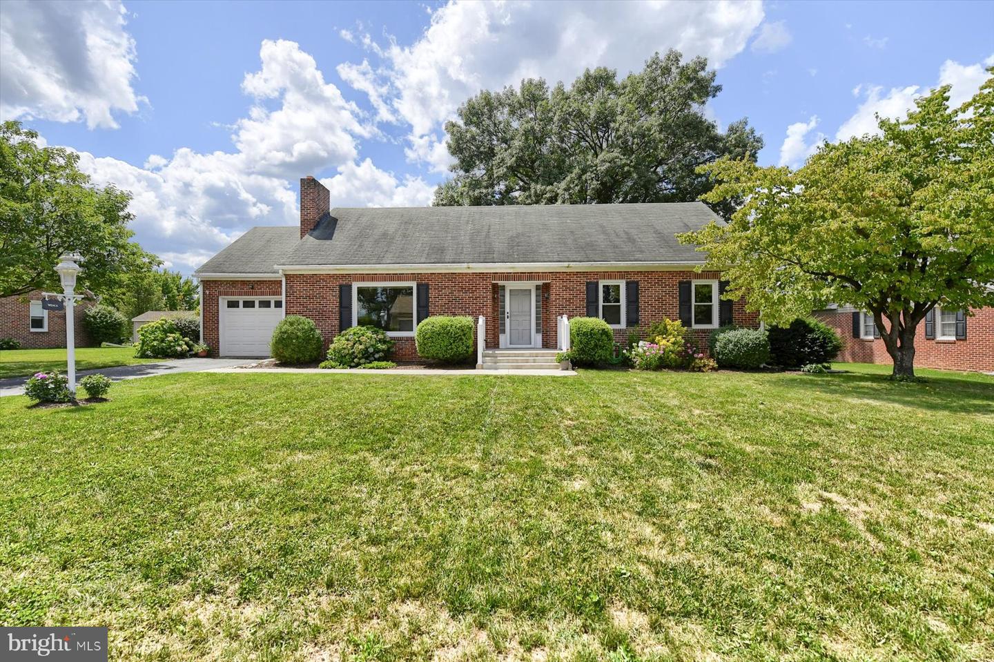420 Richardson Road, York