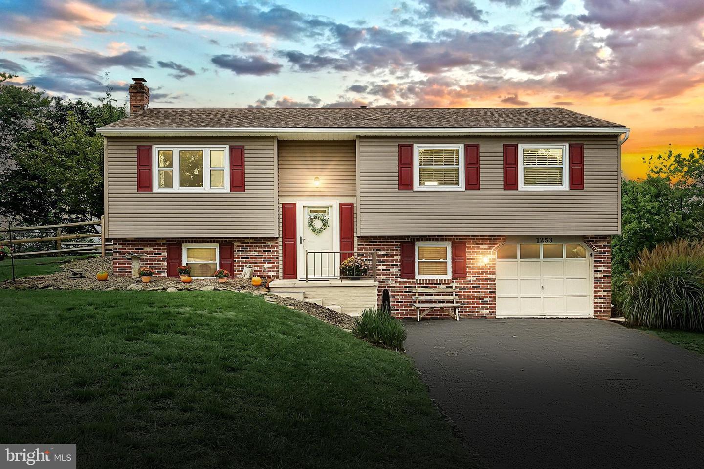 1253 Brighton Circle, Seven Valleys