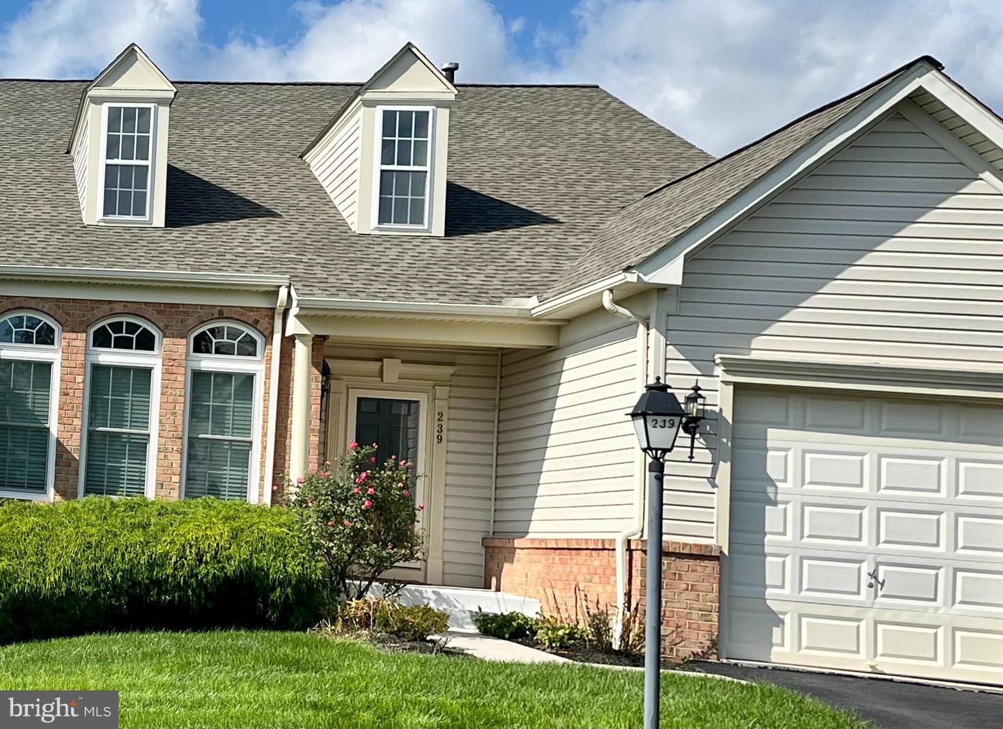 239 Prospect Circle #85, Shrewsbury
