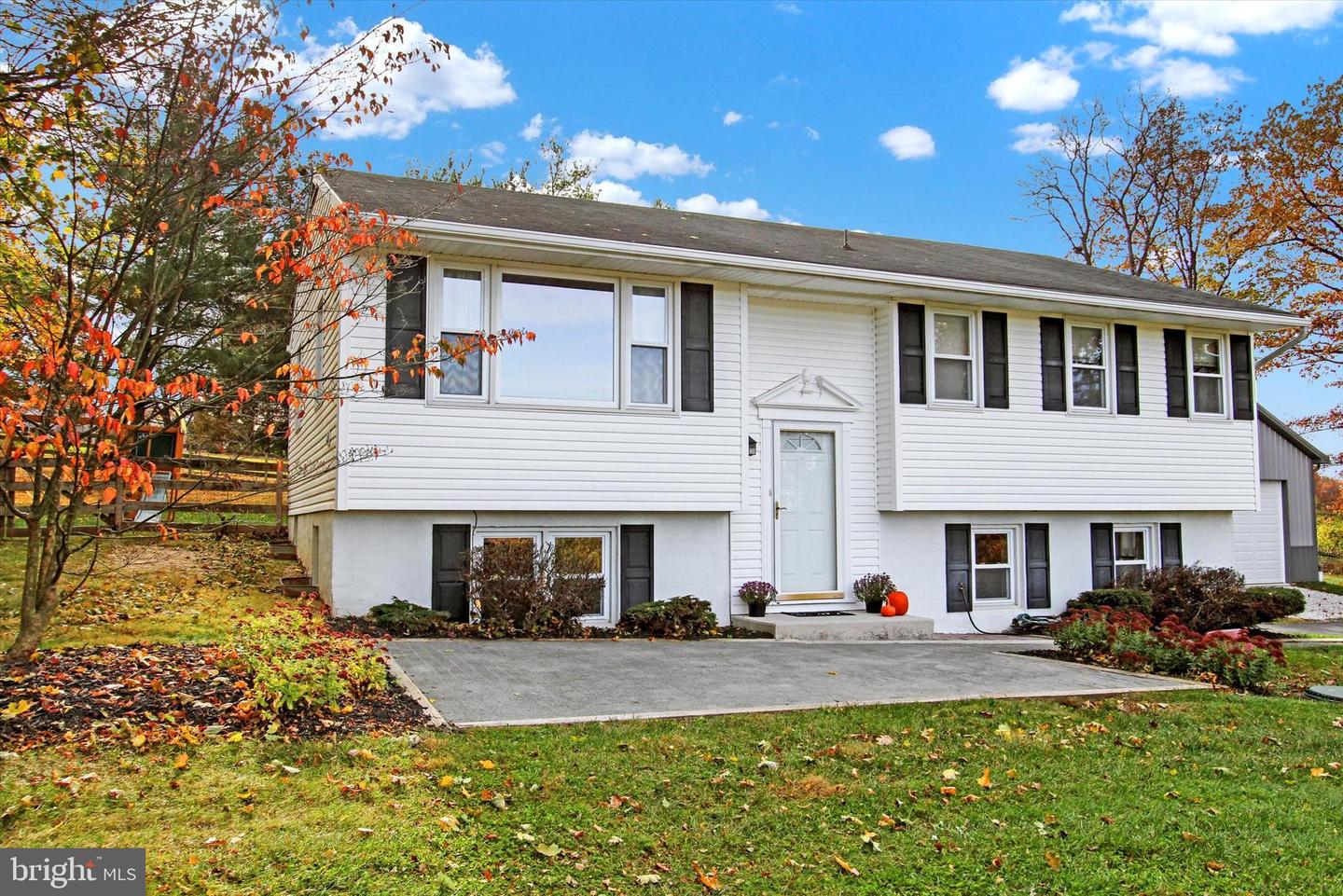 2385 Sunset Circle, Glenville
