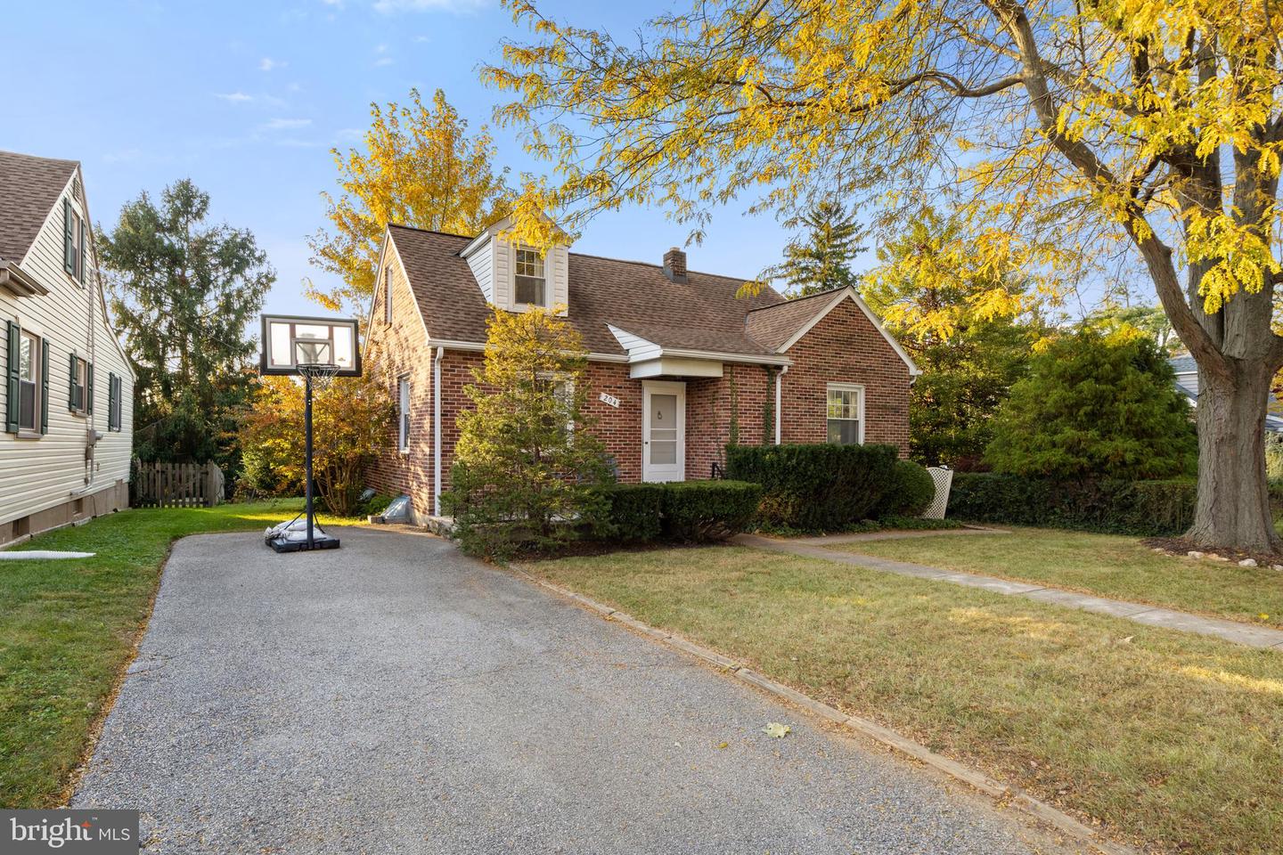 204 Wynwood Road, York