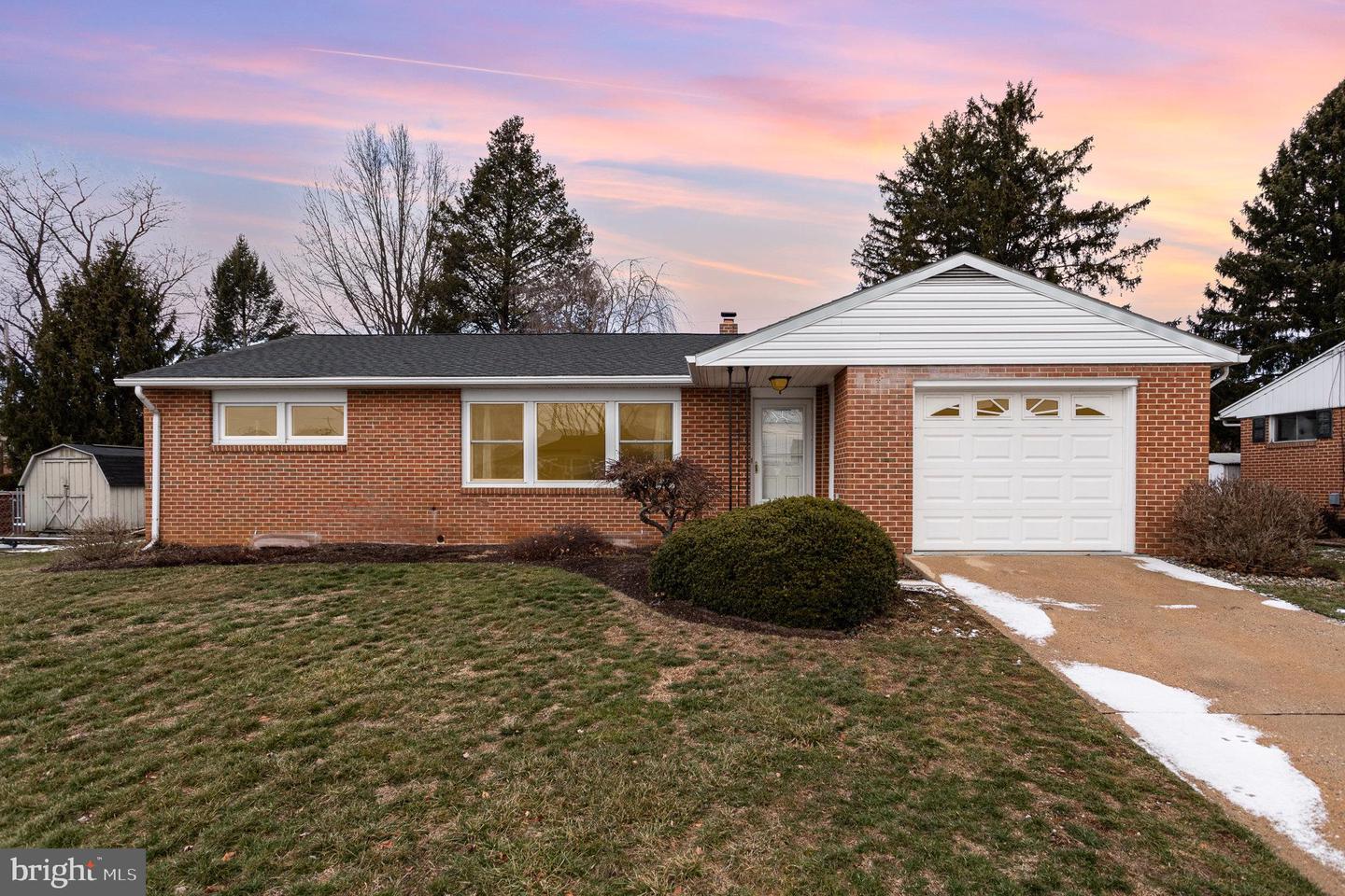 1765 Sagamore Drive, York