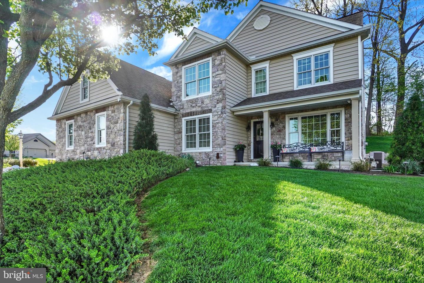 680 Cherry Blossom Court, York