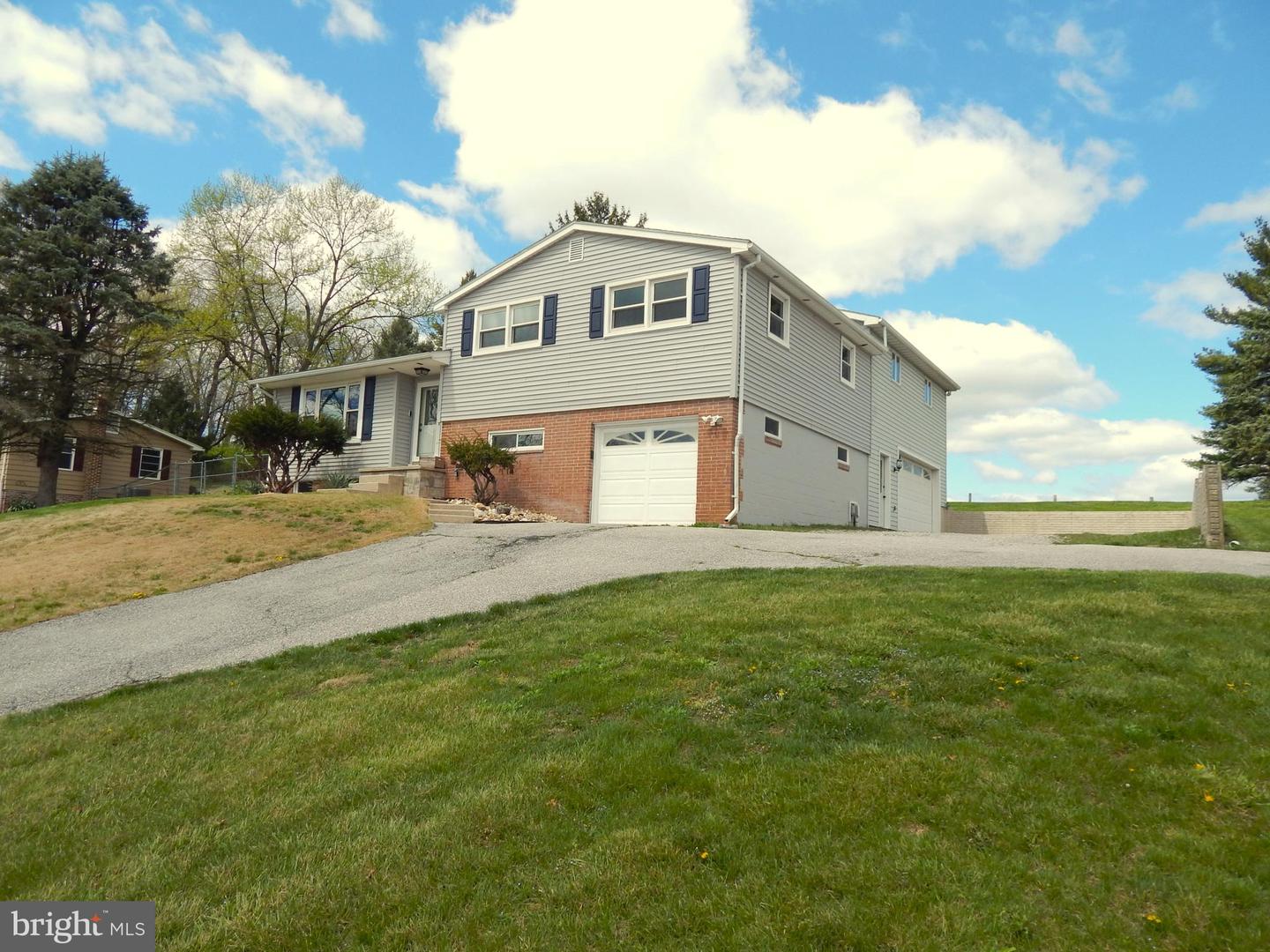 865 Bairs Road, York