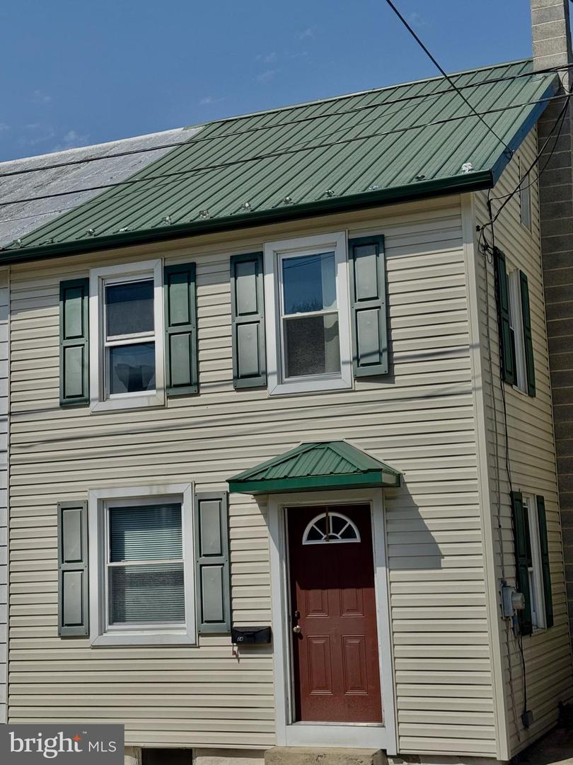 24 Hanover Street, Dillsburg